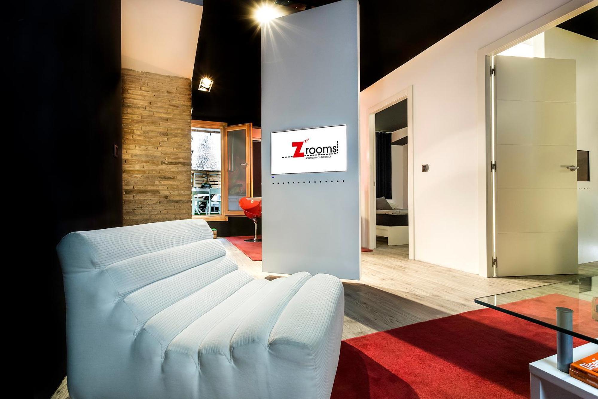 Zrooms&Suites Hostel Boutique サラゴサ 部屋 写真