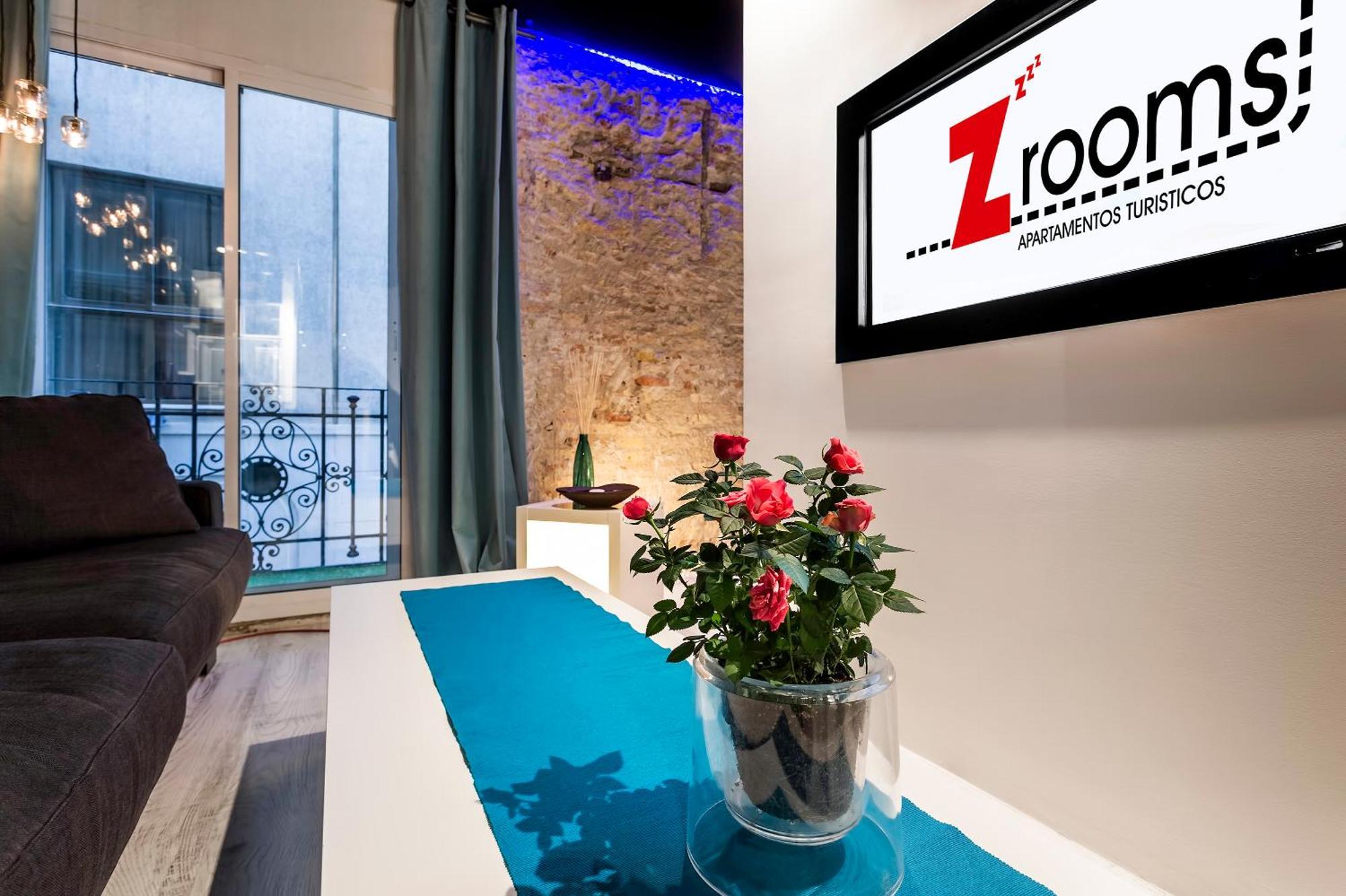 Zrooms&Suites Hostel Boutique サラゴサ 部屋 写真